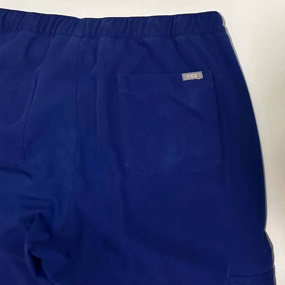 FIGS Cairo Cargo Scrub Pants Navy 9 Pockets Zipper Fly Straight Leg Classic Fit
